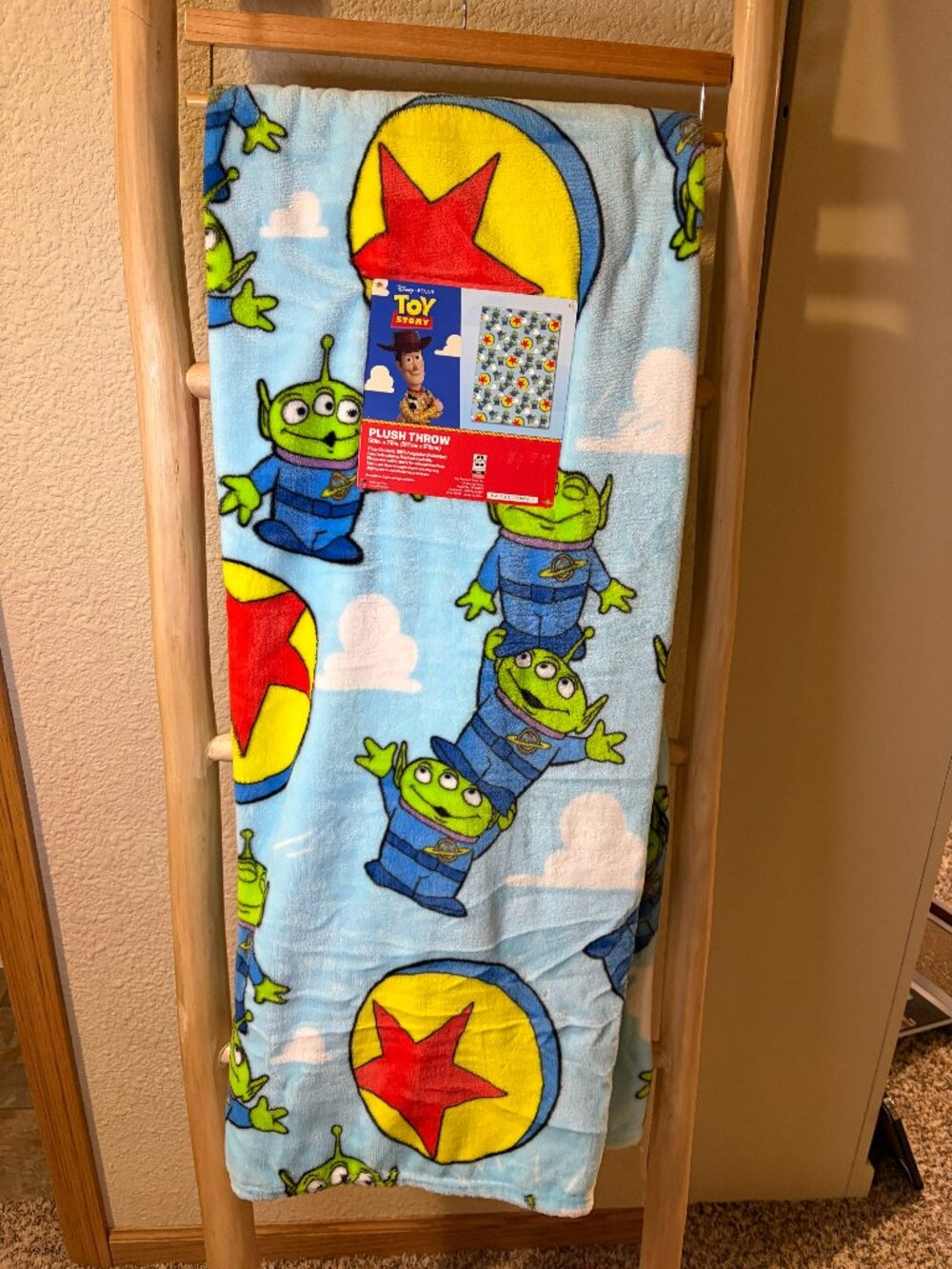 Disney Pixar Toy Story Alien Little Green Men Plush Throw Blanket 50x70 NWT